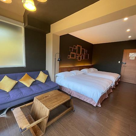 Golden101 Bed And Breakfast Цзюфэнь Экстерьер фото