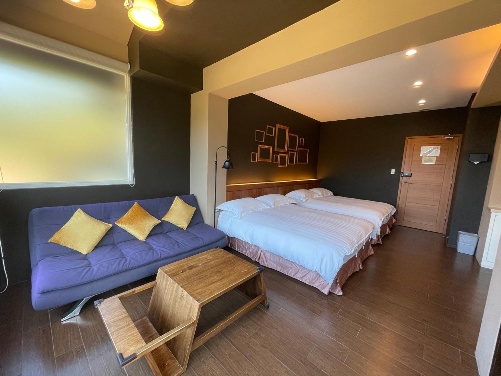 Golden101 Bed And Breakfast Цзюфэнь Экстерьер фото